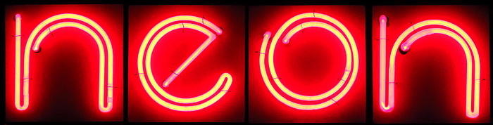 neon reklamy glogowska poznan